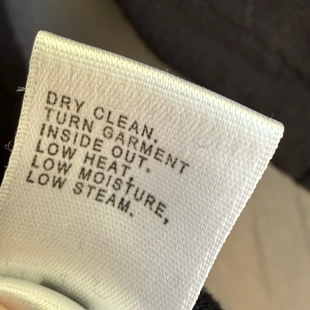 St. John Women's Black 100% Wool Sweater Size XL 3/4 Sleeves Winter Elegant Crew - Image 4