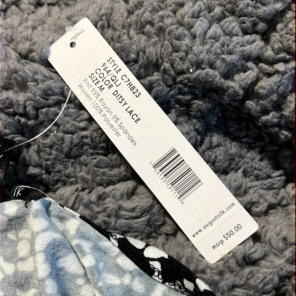 August Silk medium womens black white ditsy lace sleeveless scoop neck tank knit - Image 6