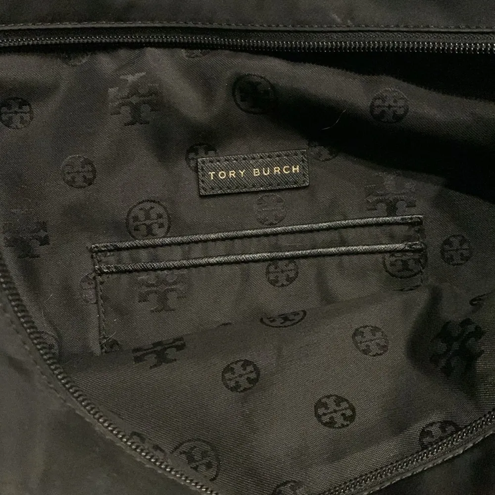 Tory Burch •  nylon tote bag black - Image 8