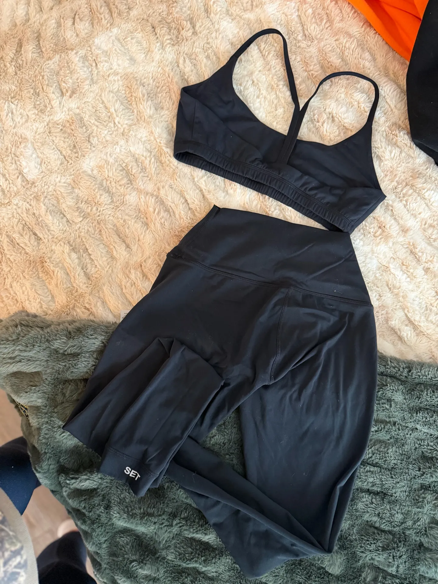 Set Active Set - Image 2