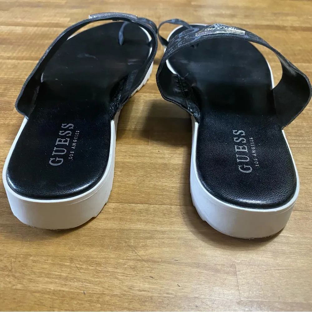 GUESS Black and White Slide Sandals sz9 - Image 4