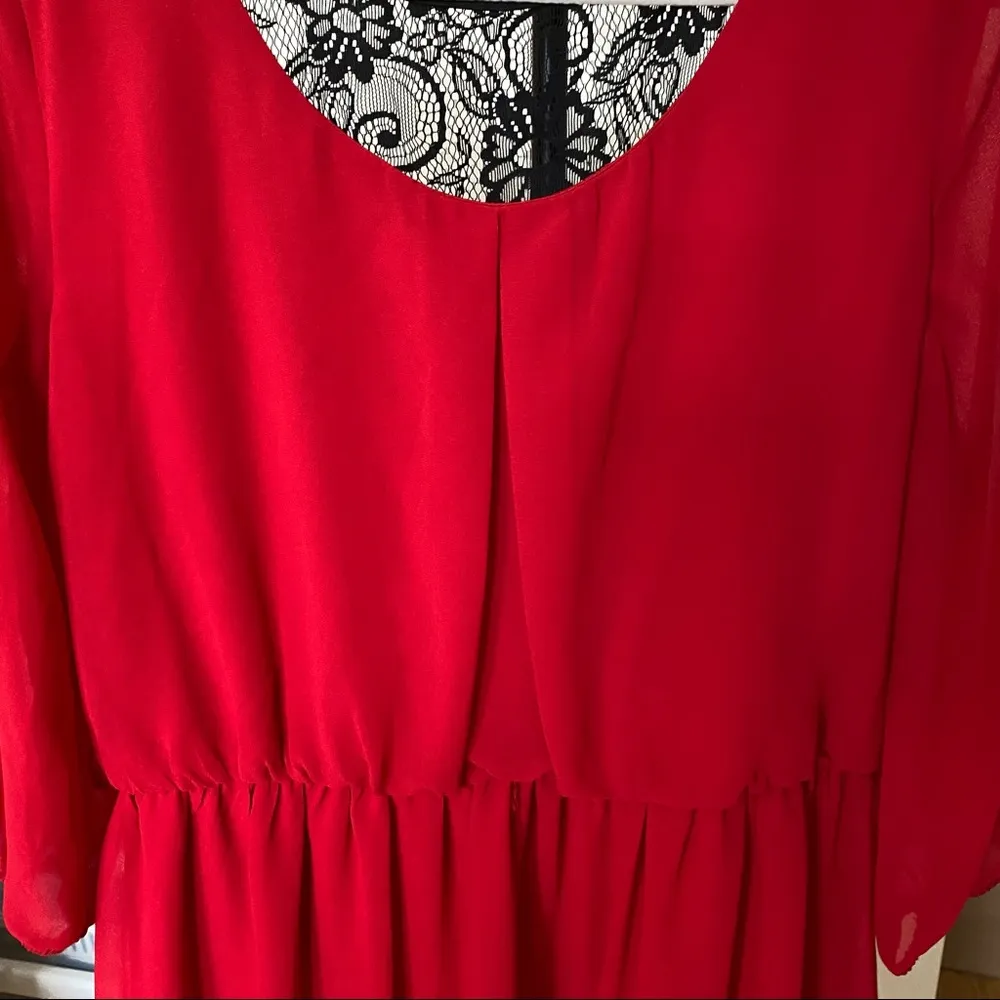 IZ Byer Red dress with black lace on back pleat on the front size XL. - Image 6