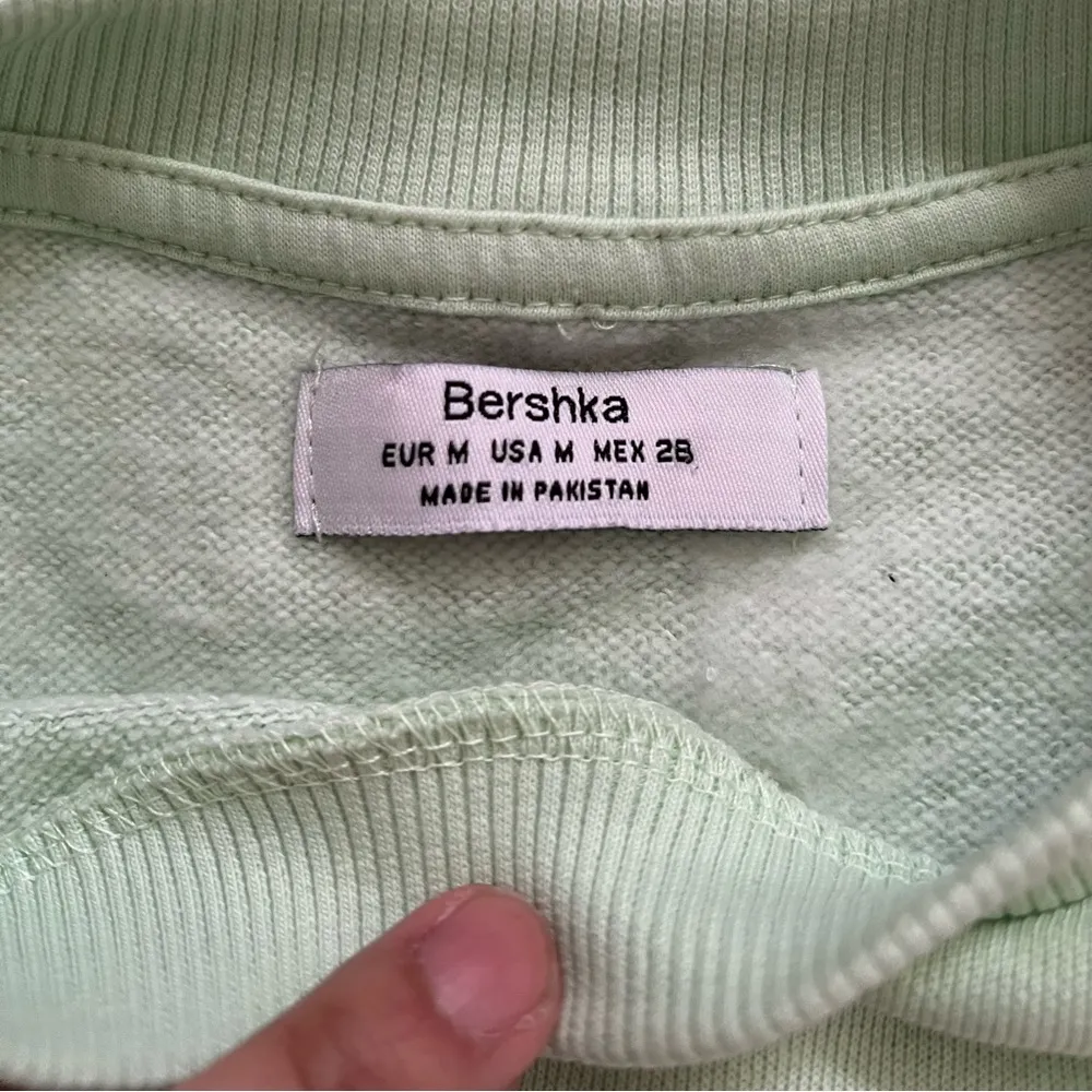 COPY - Bershka mint green sweater - Image 2