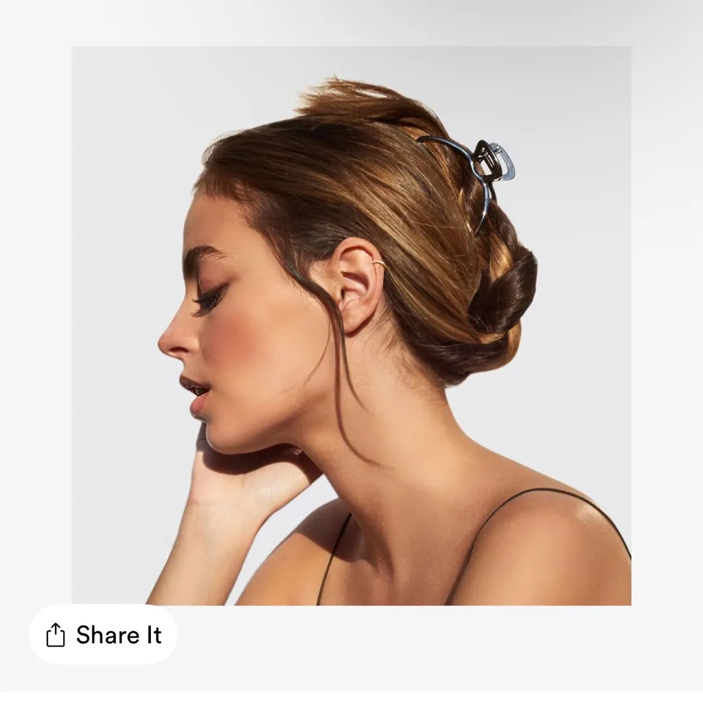 Kitsch Hematite Open Shape Claw Clip Black - Image 7