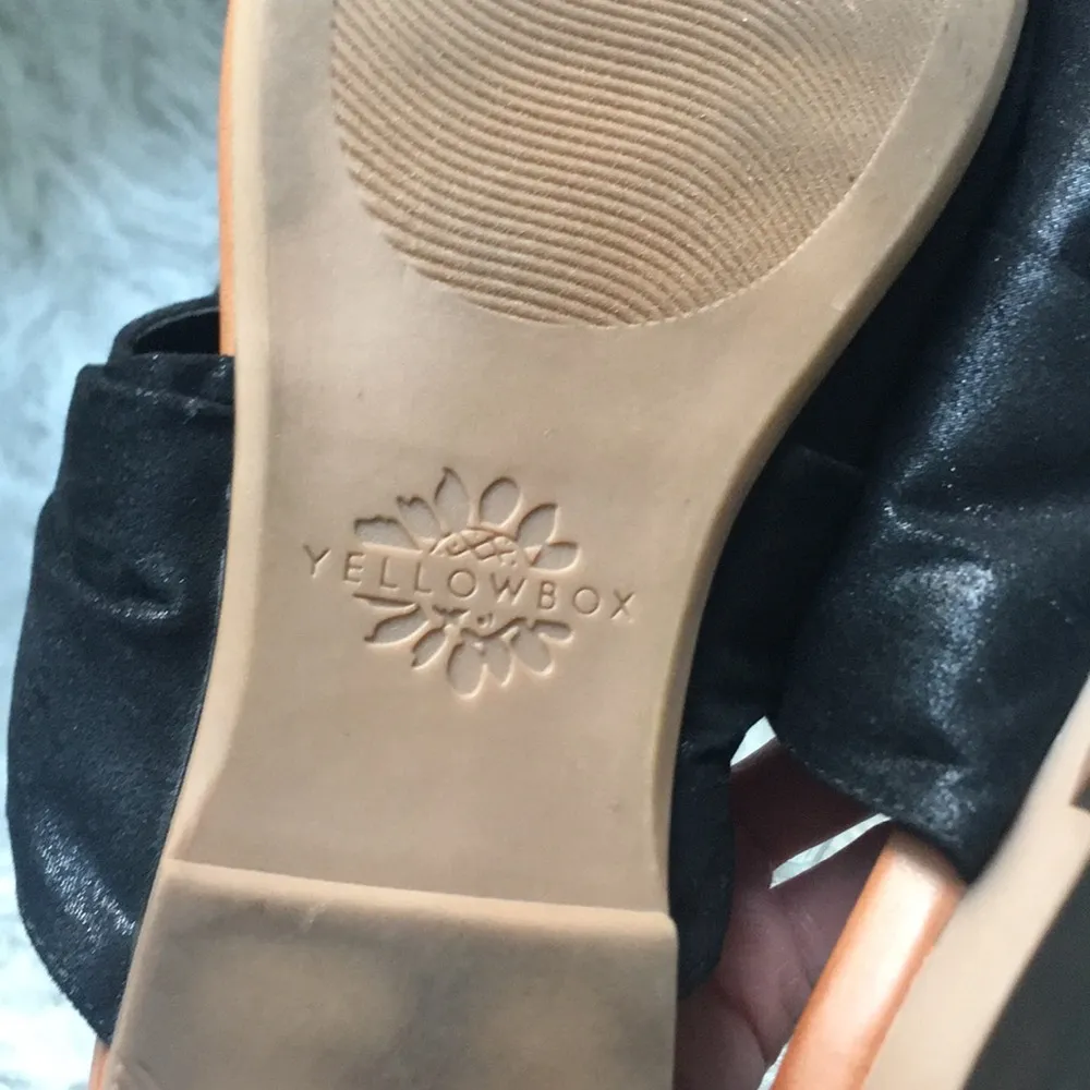 Yellow Box  Women’s Black Structured Ruffle Toe-Loop Slip On Sandals - Image 8