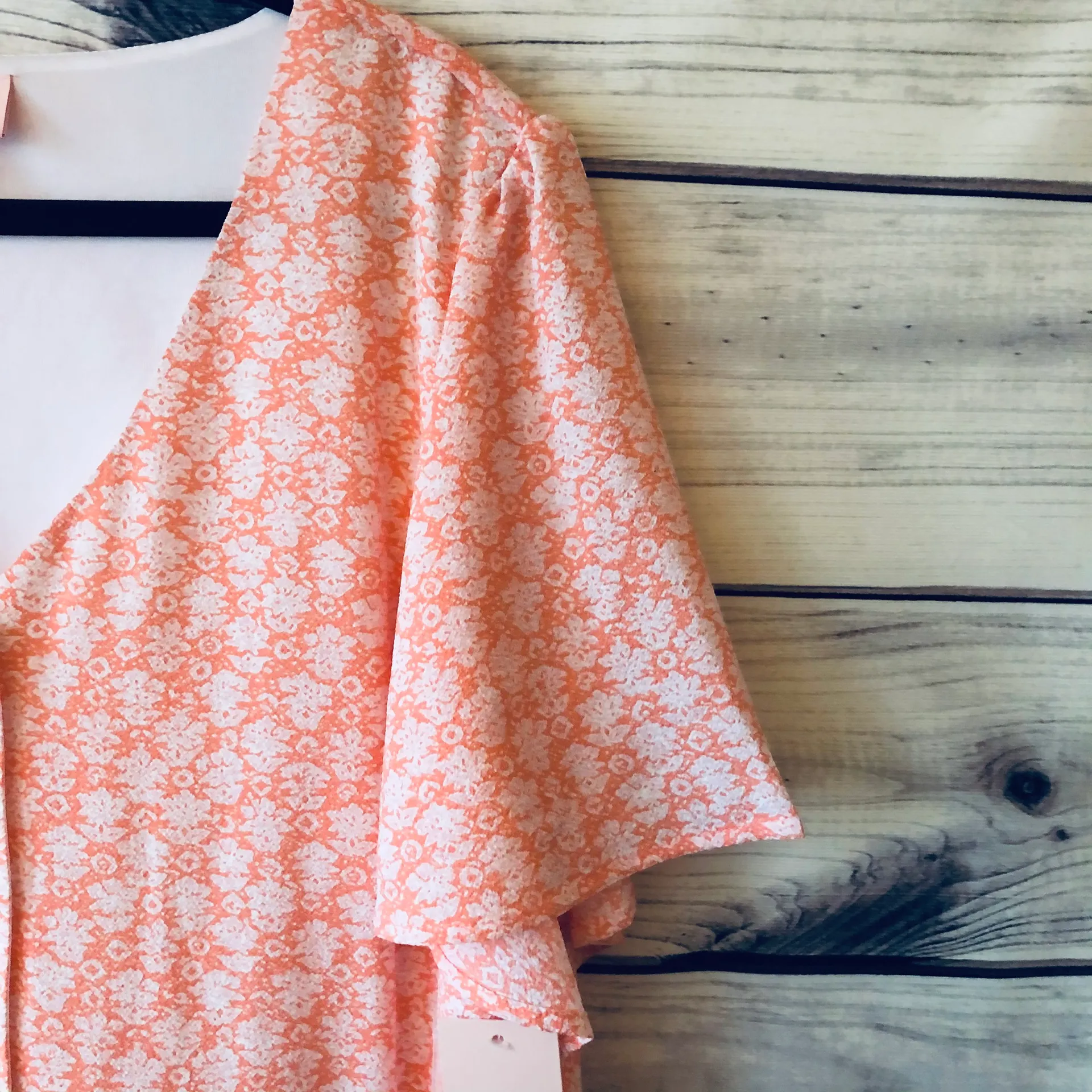 Pink Floral Button Flutter Sleeve Dress Size 1X - Image 7