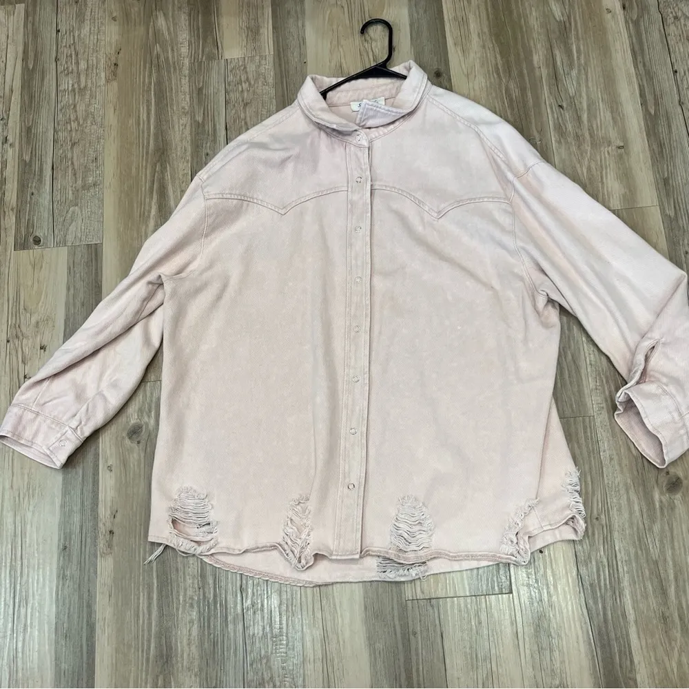 SHE + SKY distressed blush pink oversized denim shacket jacket  size ONE… - Image 5