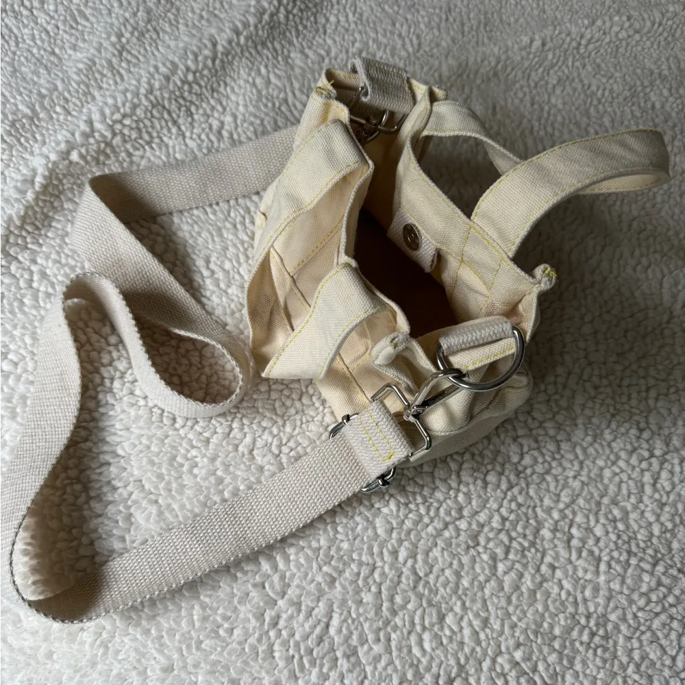 URBAN OUTFITTERS IVORY/CREAM SMALL TOTE BAG - Image 5