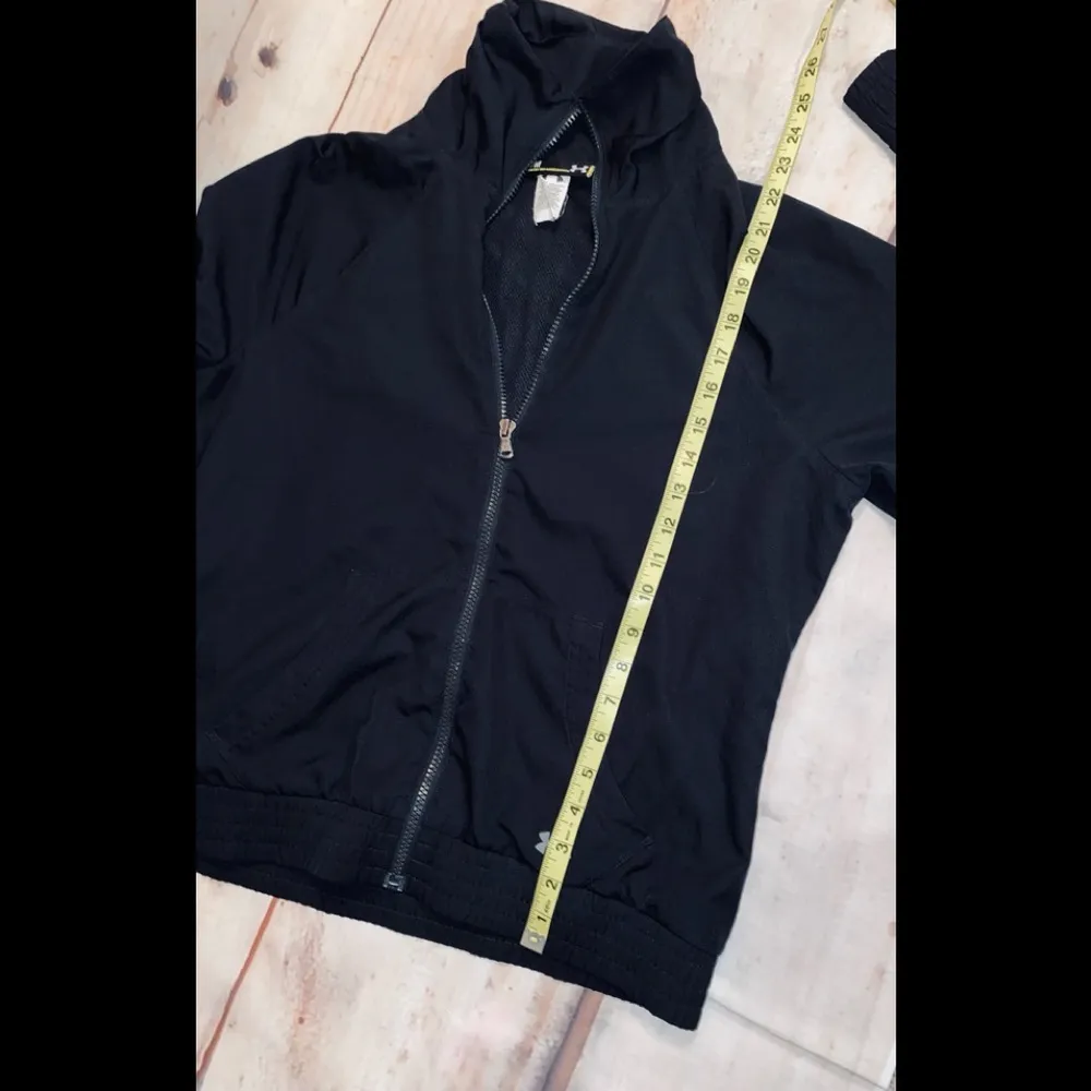 UNDER ARMOUR Jacket sz M - Image 6