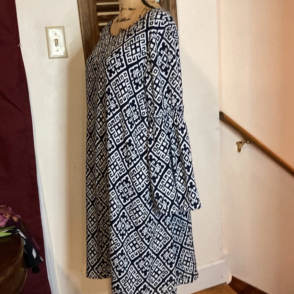 Crown & Ivy dress size 14 W - Image 2