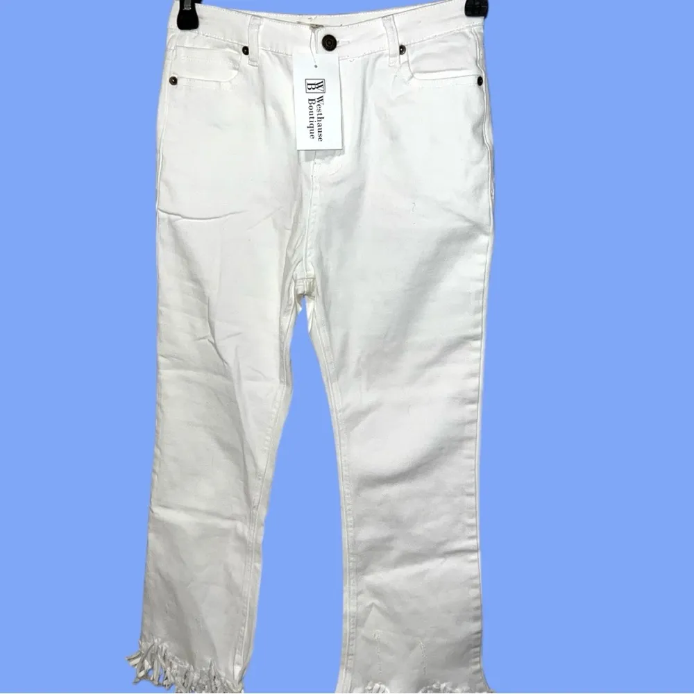 Before you with love brand Women's White frayed hem Jeans nwt! - Image 6