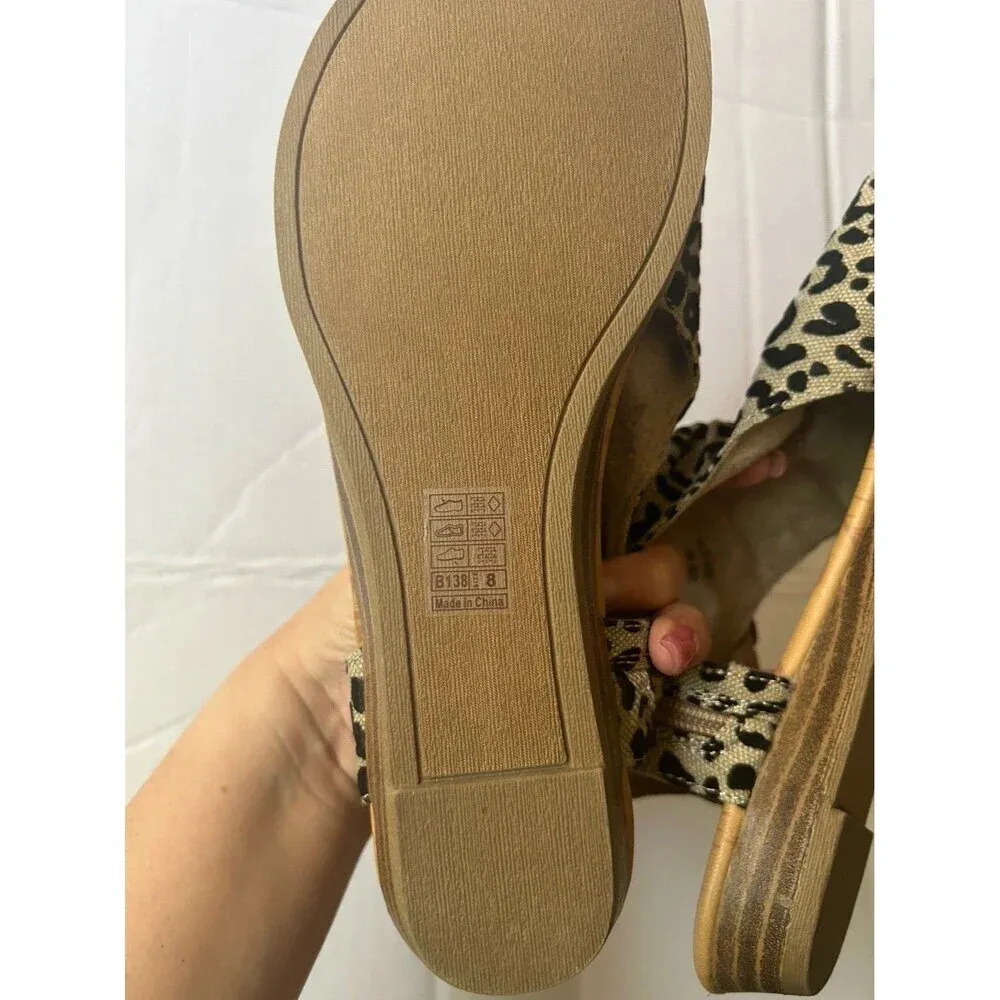 Blowfish Malibu Micro Wedge Sandals Leopard animal print size 8 open toe - Image 6
