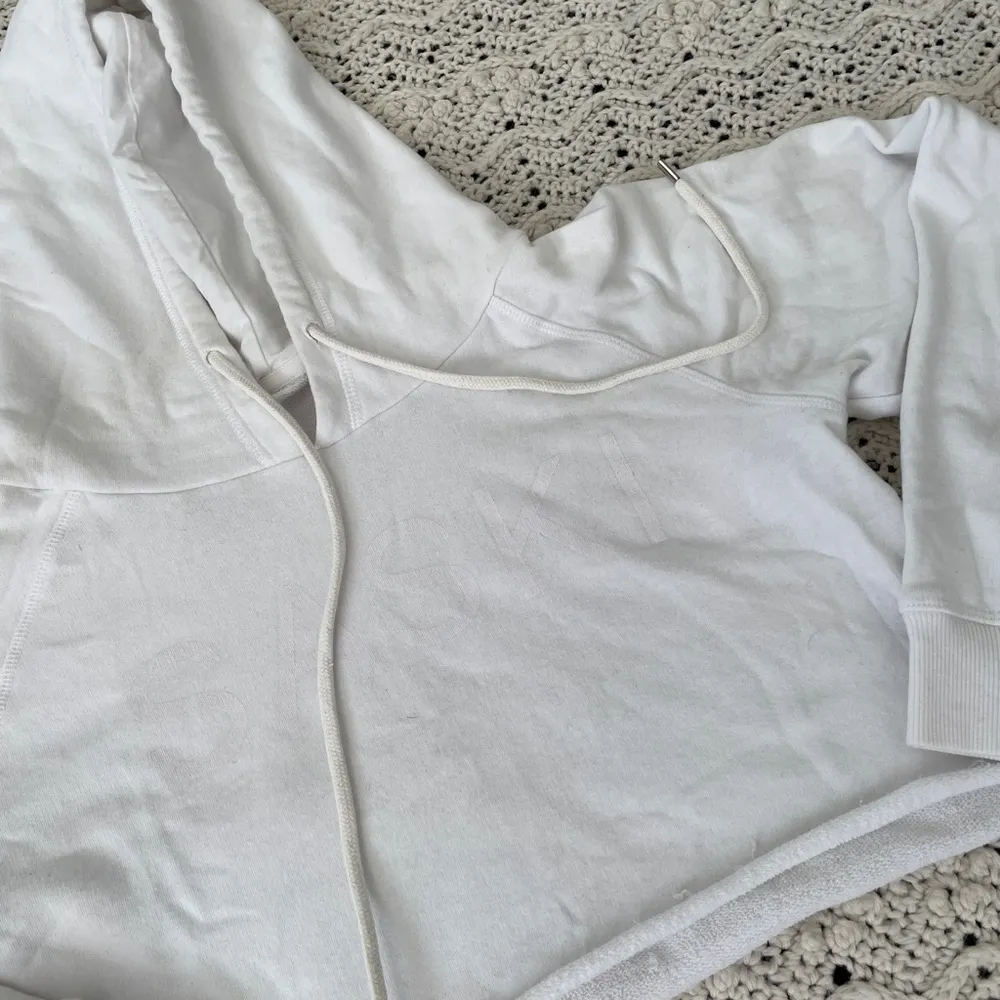 SASKI Oversized Cropped Hoodie Sweatshirt White (Medium) - Image 2