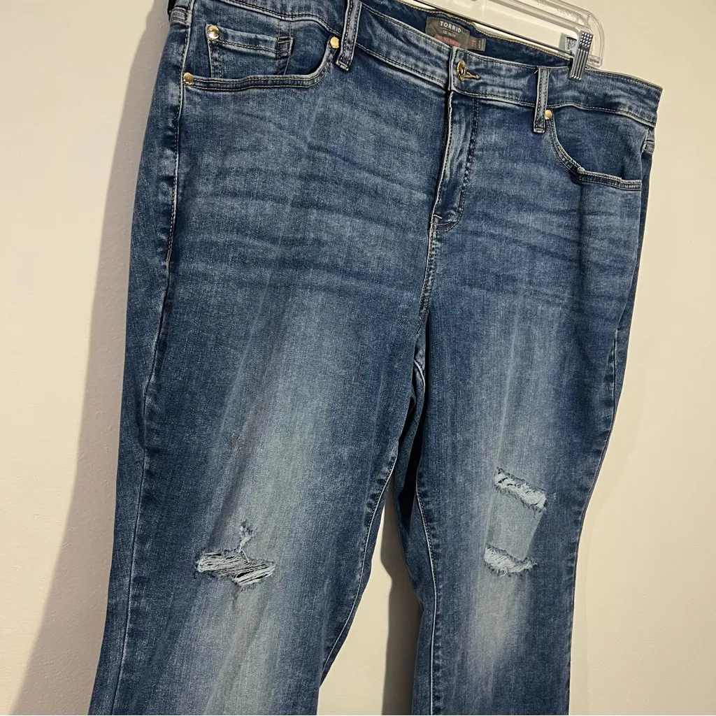 Torrid Slim Boot Super Soft Mid Rise Jean‎ Distressed Size 22 - Image 6