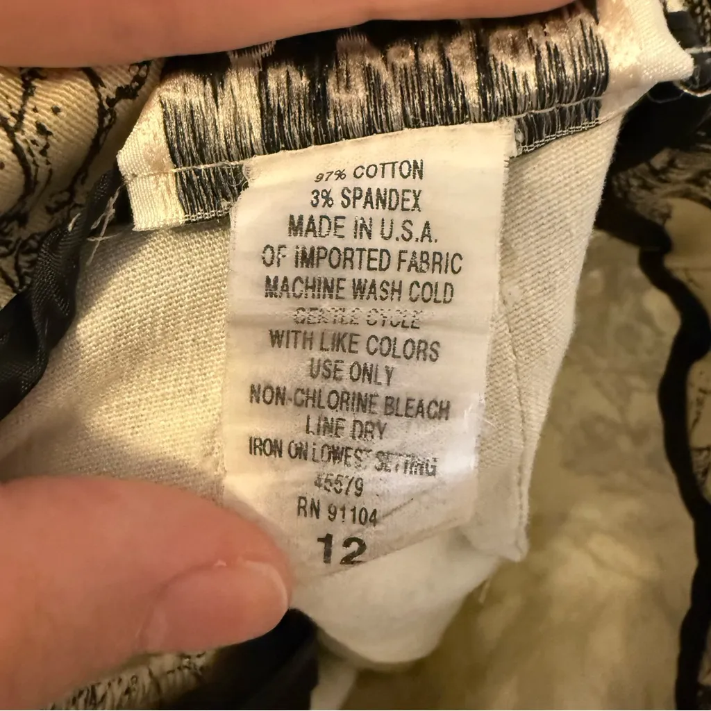 Vintage 90s Black & Off - Image 4