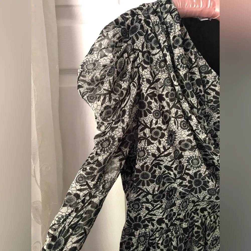 floral printed puff sleeves ruffle trim mini dress, size 8 - Image 4