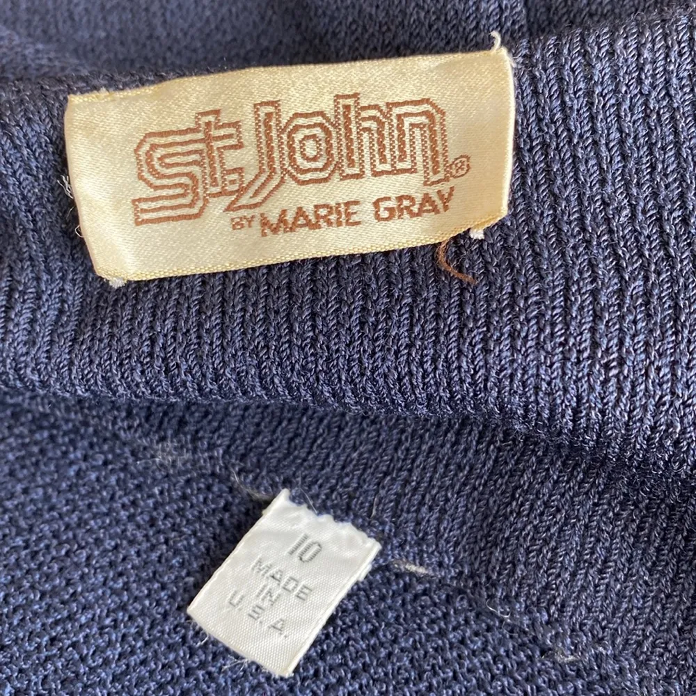 St. John vintage navy blue one button cardigan sweater - Image 4