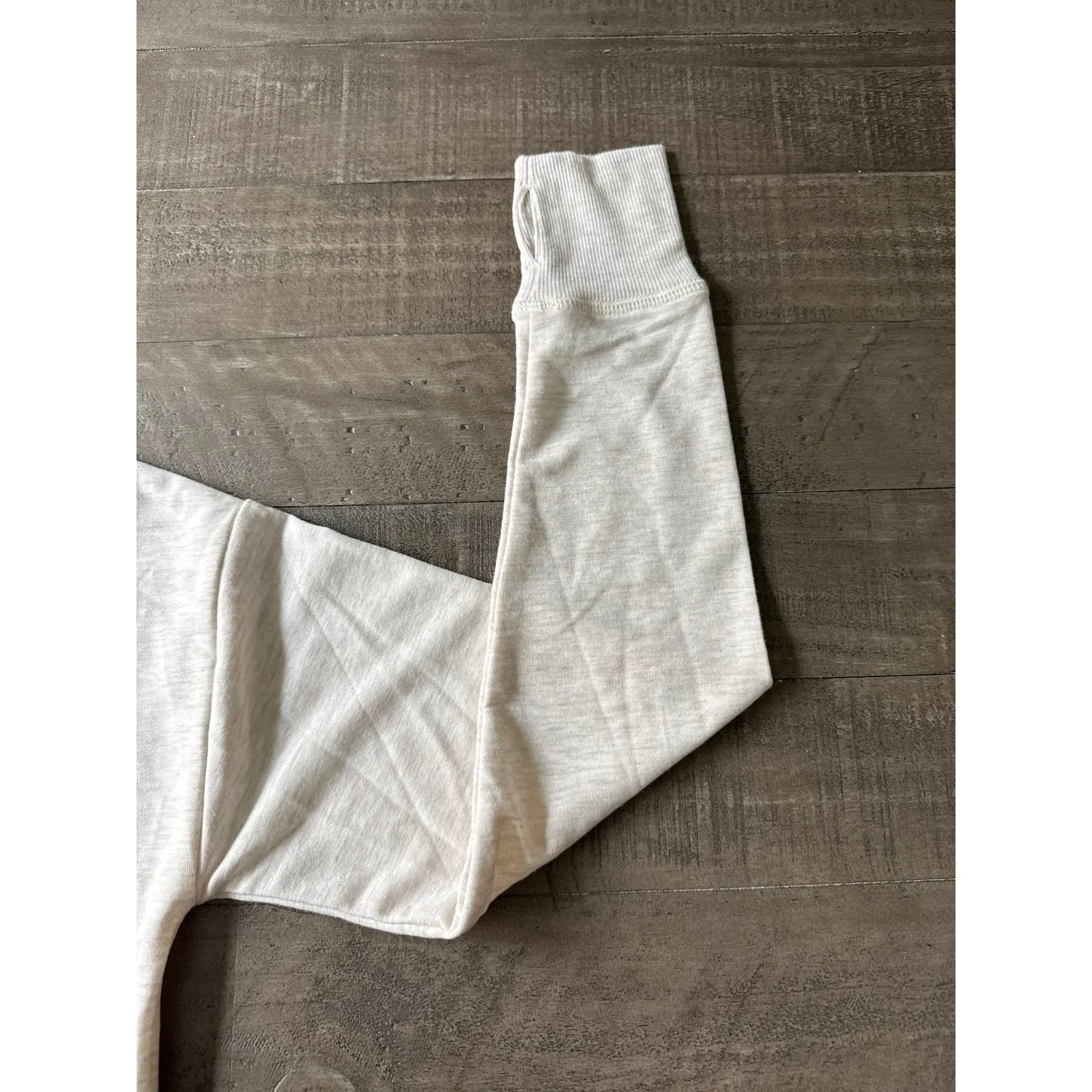 Jockey Women's Cream Long Sleeve Tee Thumb holes Size XS‎ - Image 5