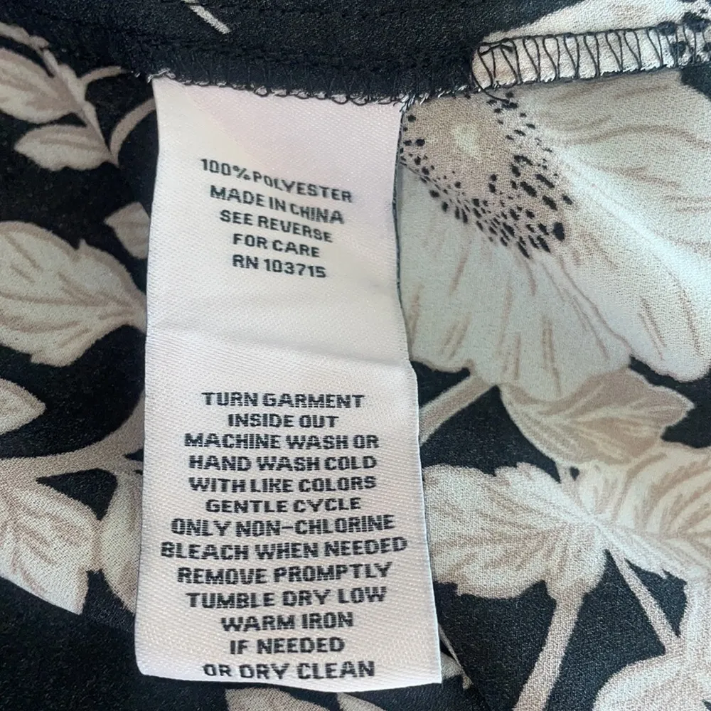 Nanette Lepore Black & Cream Floral print high low smocked dress NWOT - Image 9