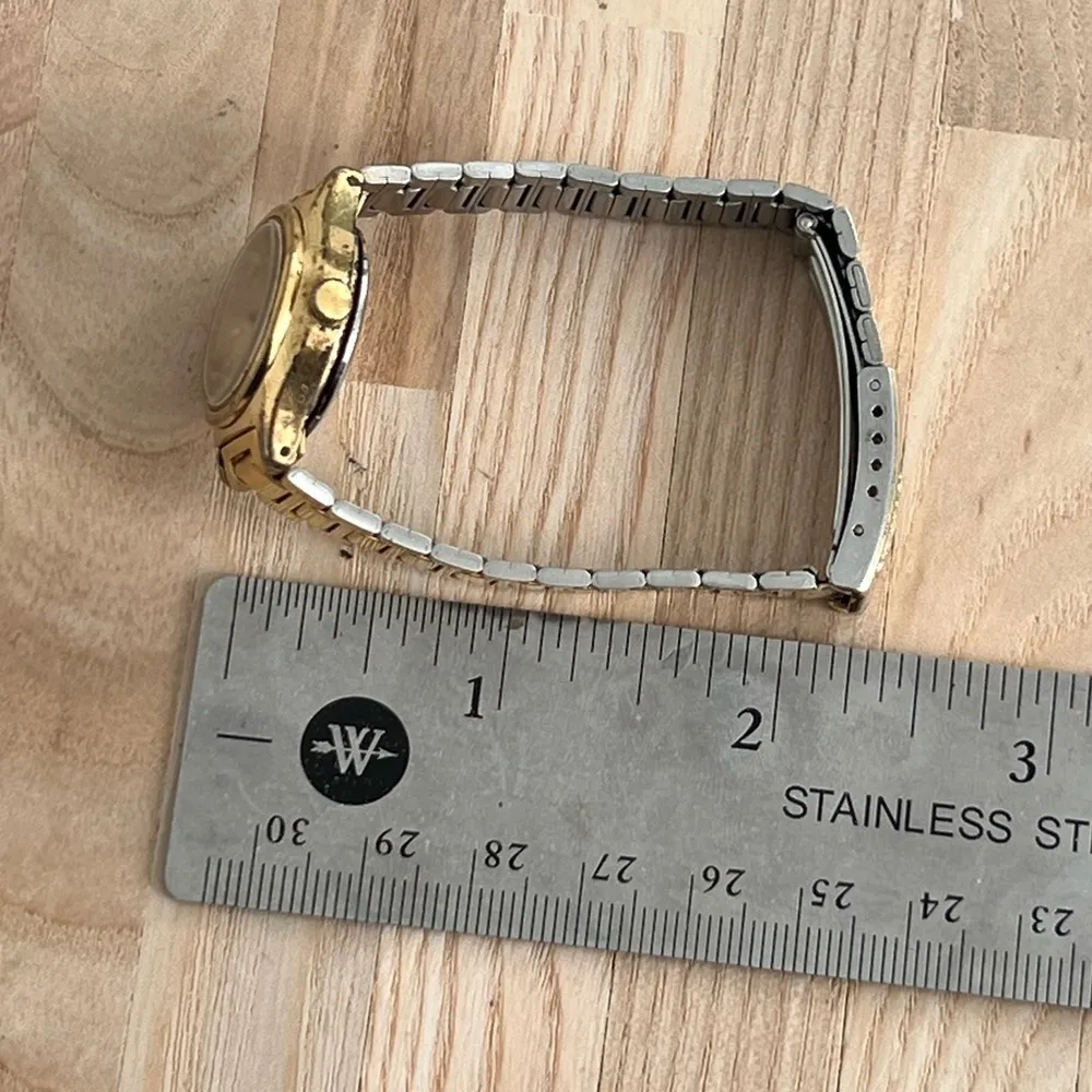 Seiko Ladies Watch Vintage Gold Tone Bracelet Gold Tone Dial Day Date Window - Image 10