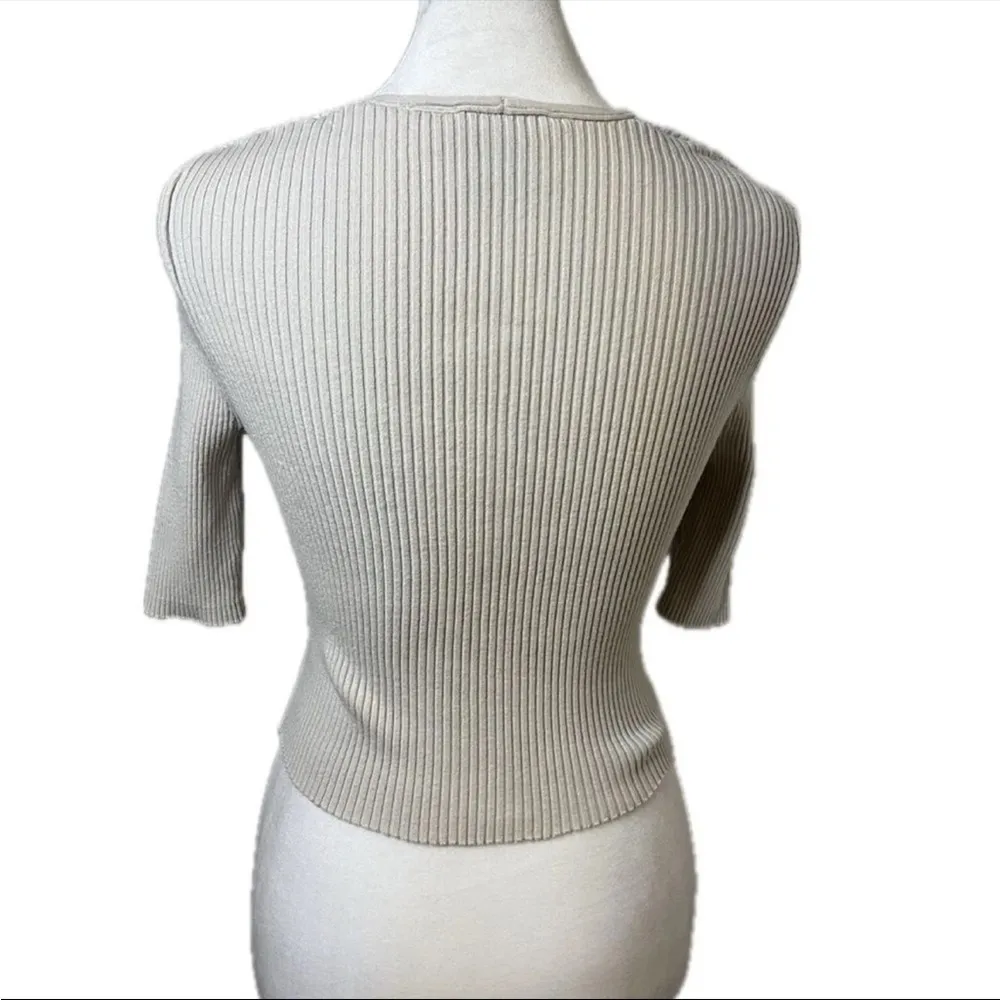 Elie Tahari beige ribbed square neck top - size small - Image 2