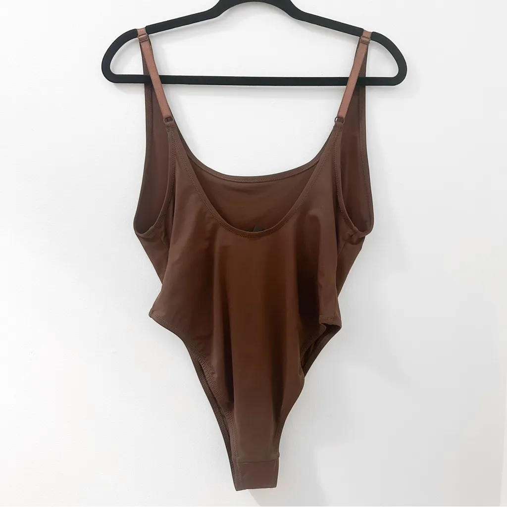 NWT Skims Scoop neck Brown One-Piece Swimsuit new bathing suit cocoa Brown sz XL - Image 5