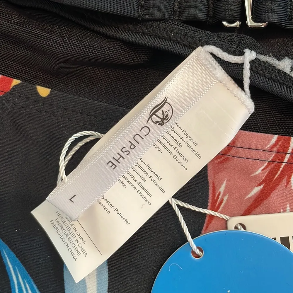 Cupshe black and tropical floral one piece swimsuit NEW WITH TAGS - Image 8