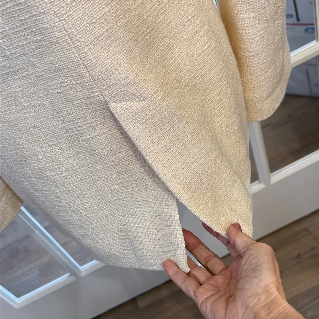 ZARA Cream Blazer w/ Pearl Buttons Size XS - Image 7