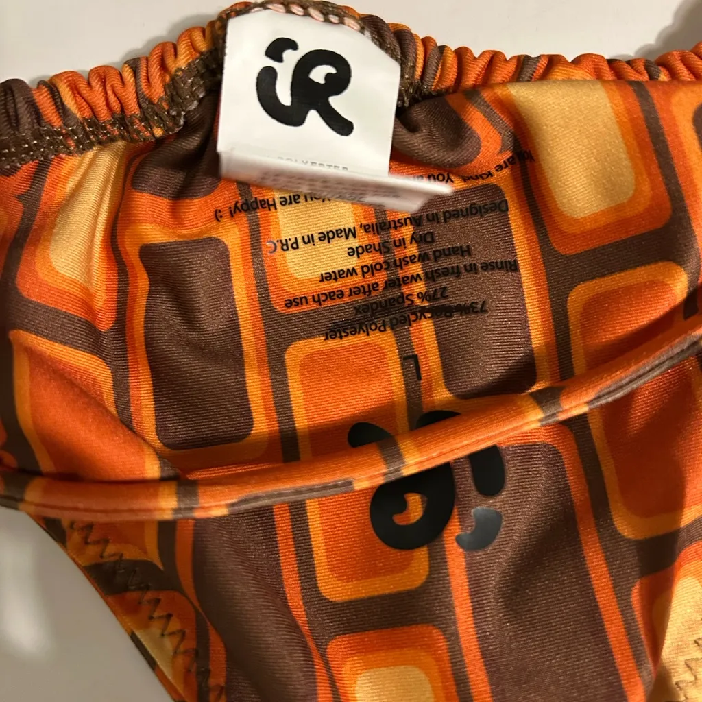 New Free People inner Realm bikini top sumertime triangle Large - Image 11