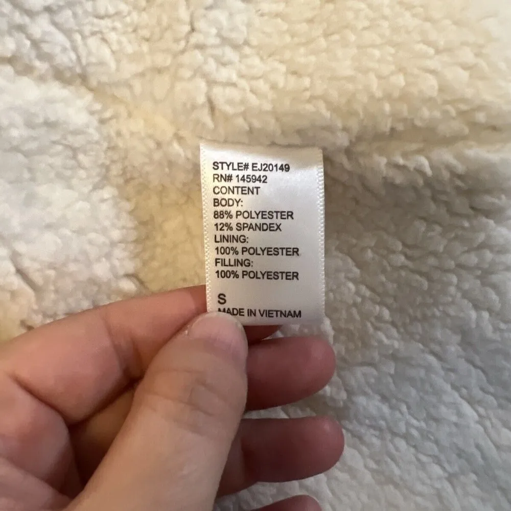 Eden Society Quilted Jacket Hooded Sherpa Fleece Lined Red Women Size Small NWT - Image 8