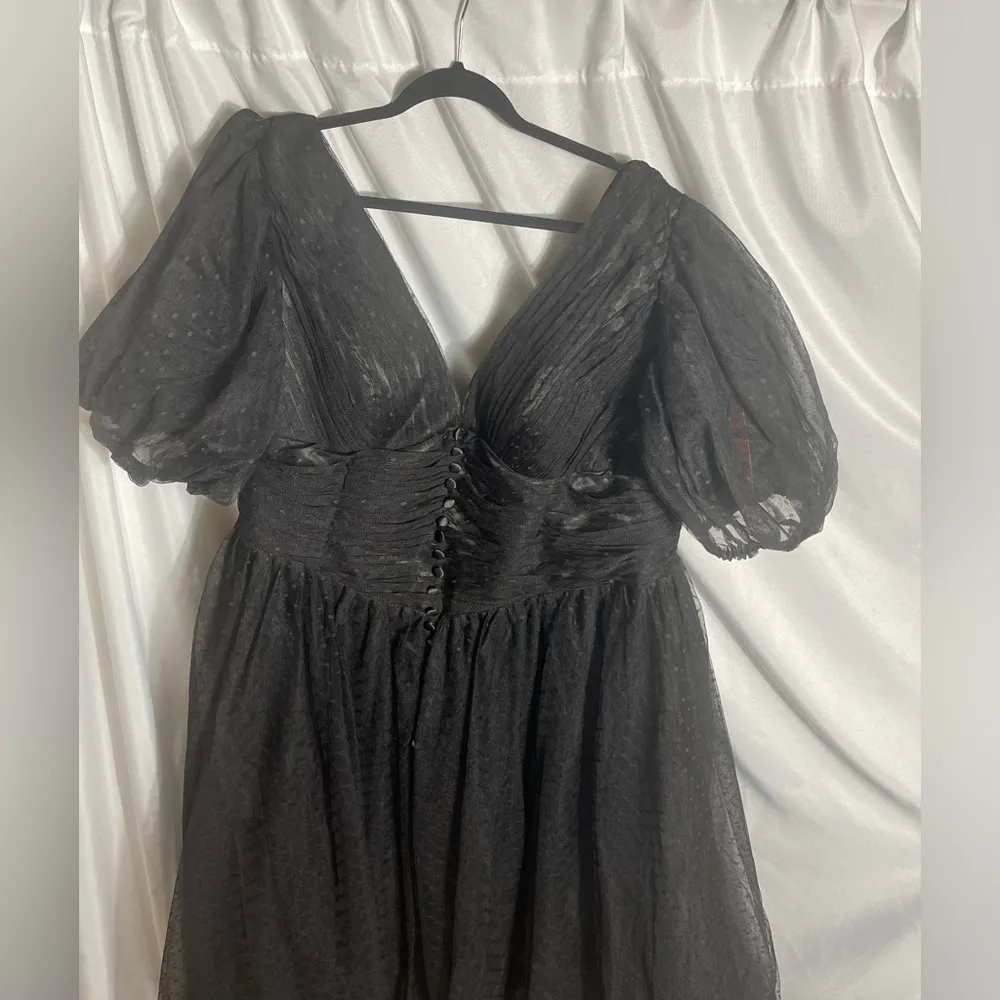 Su Dress Women’s Plus Size 26 Elegant Black Tulle Dress with Puff Sleeves NWT - Image 2