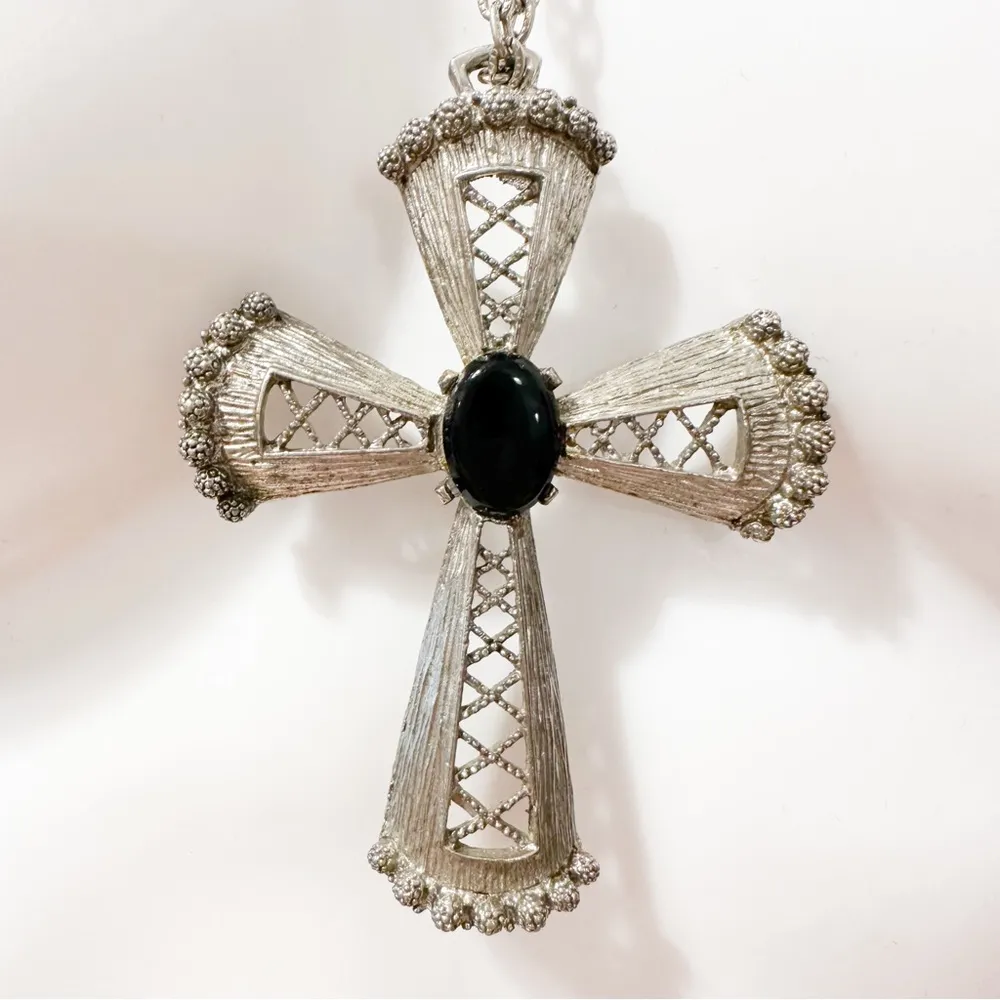 Vintage Stainless Steel Gothic Cross Pendant black stone long chain - Image 2
