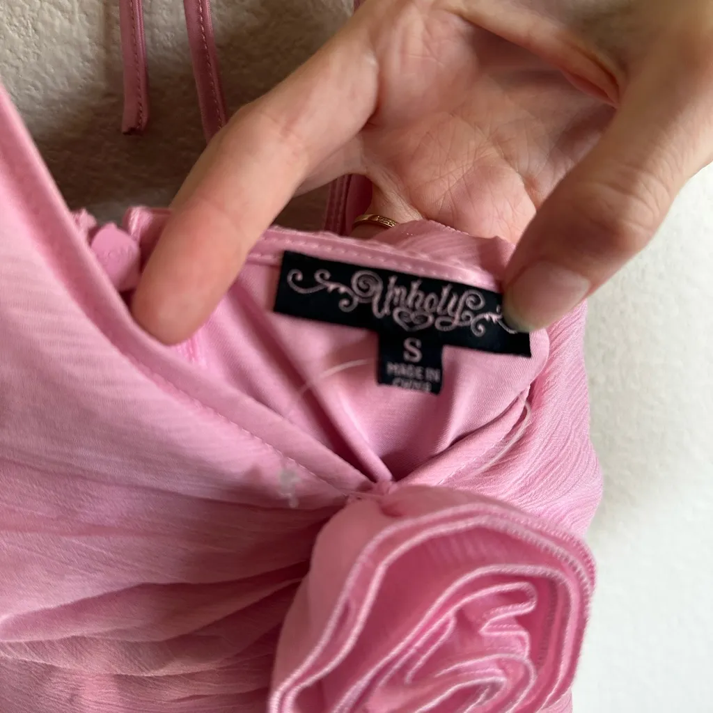 Chic Pink Maxi Dress with Ruffle Detail - Image 4