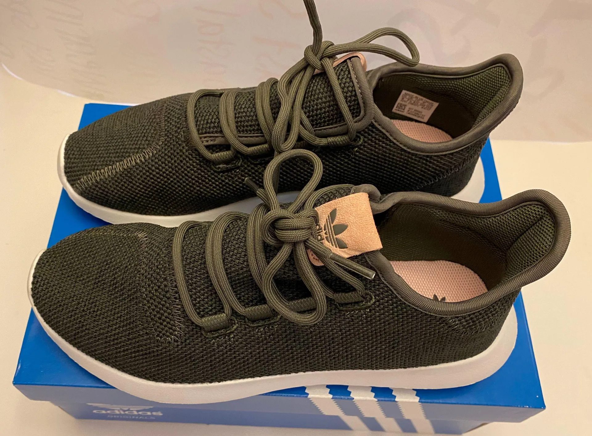 Tubular Shadow - Image 4