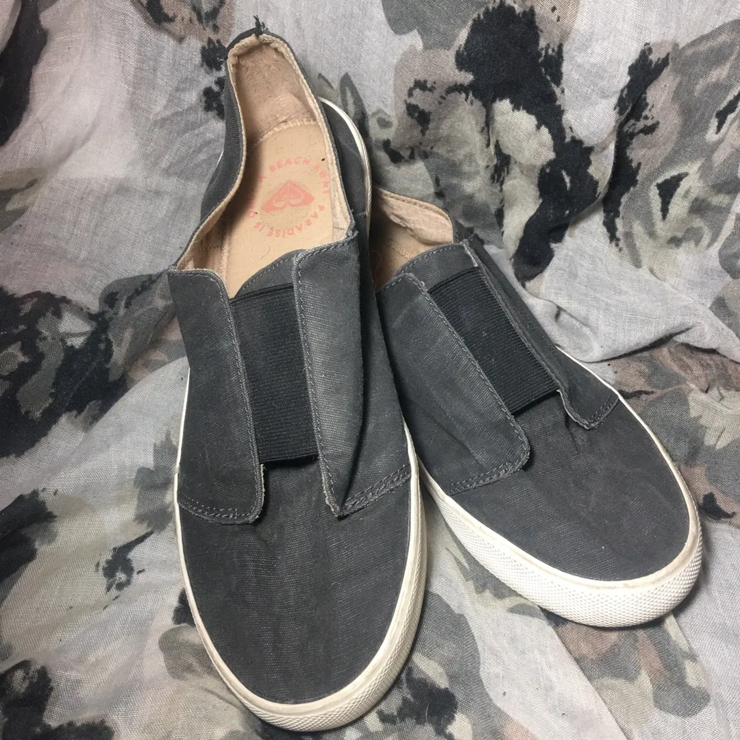 Roxy Sneakers - Image 2