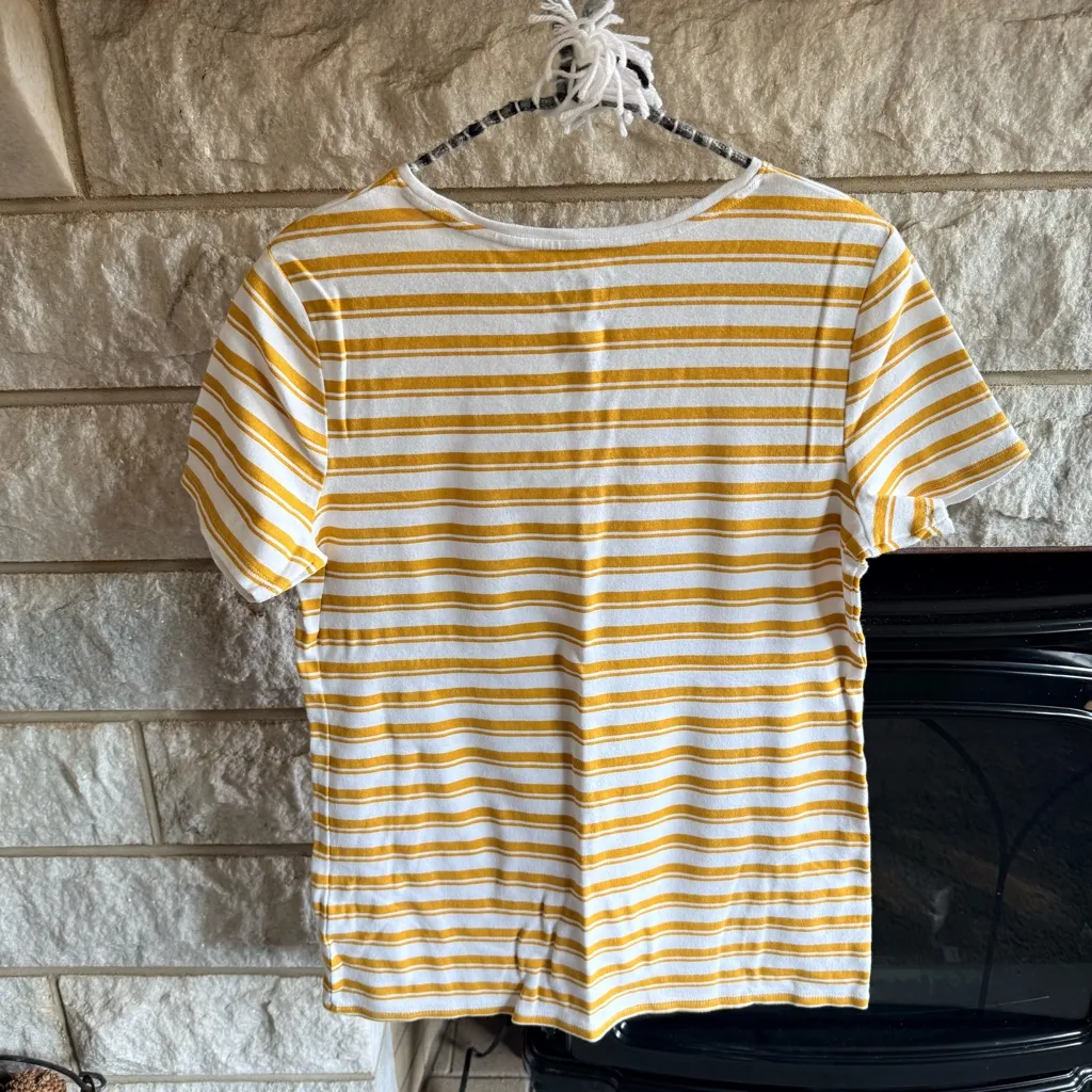 Croft & Barrow Yellow and White Striped Tee Small - Image 3
