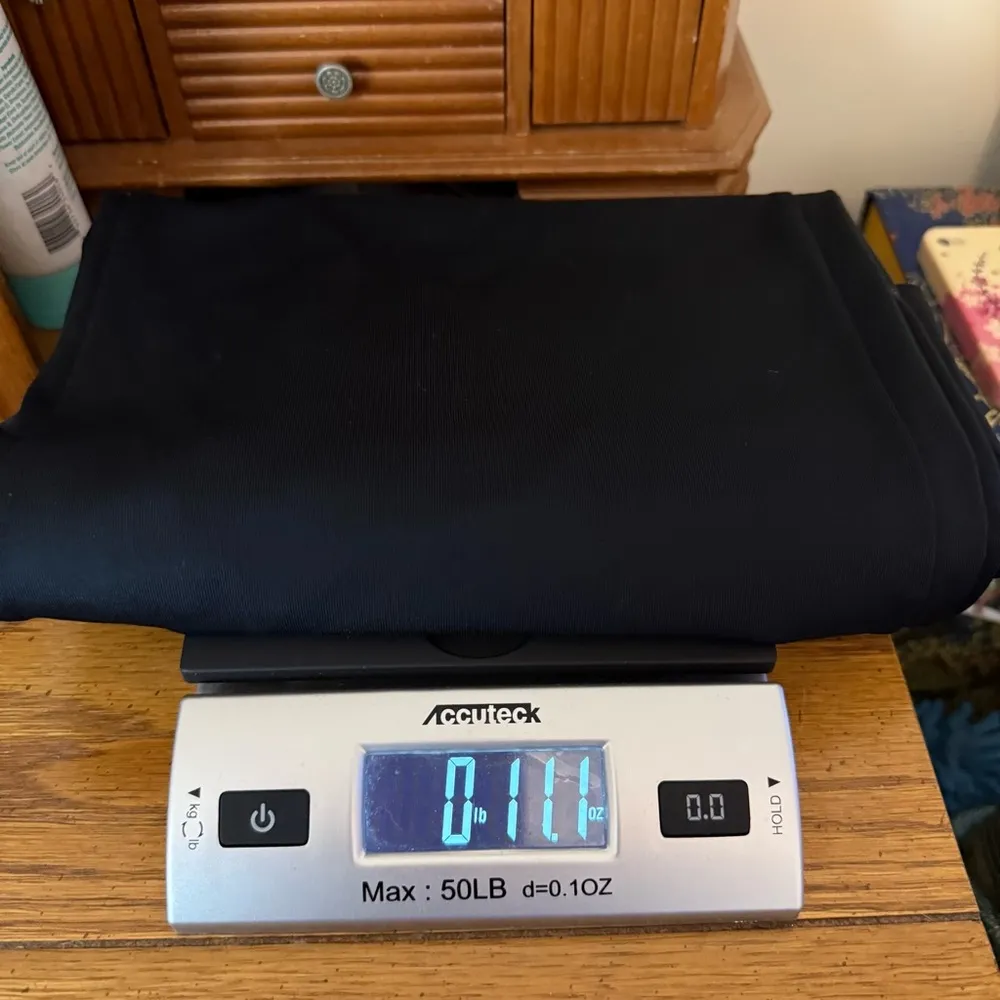 FREE w/ any purchase Black Under Armour Yoga Workout Pants Size Large 34” inseam - Image 13