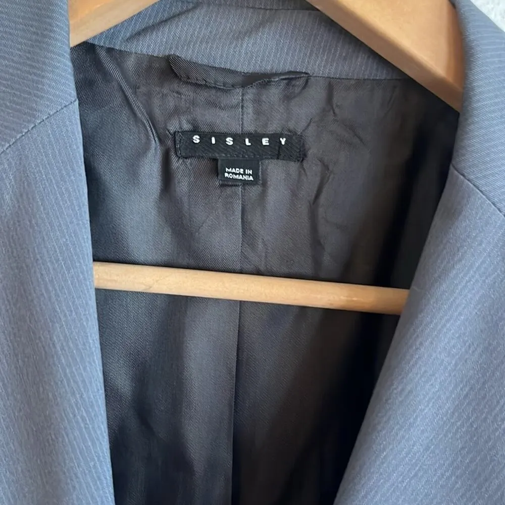 Sisley 3 button blazer. Size 40 Gray - Image 3