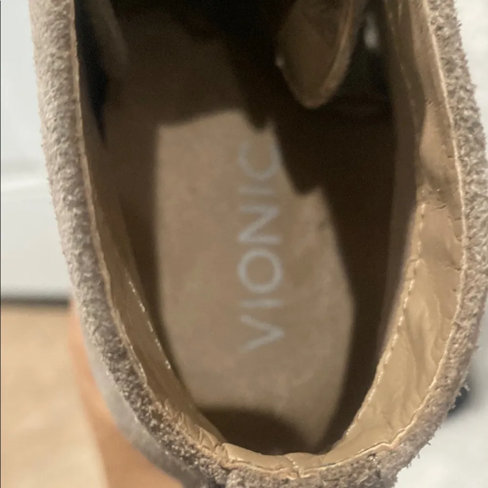 COPY - Vionic Suede Lace - Up Booties Size 6.5  Orthopedic Comfort - Image 6