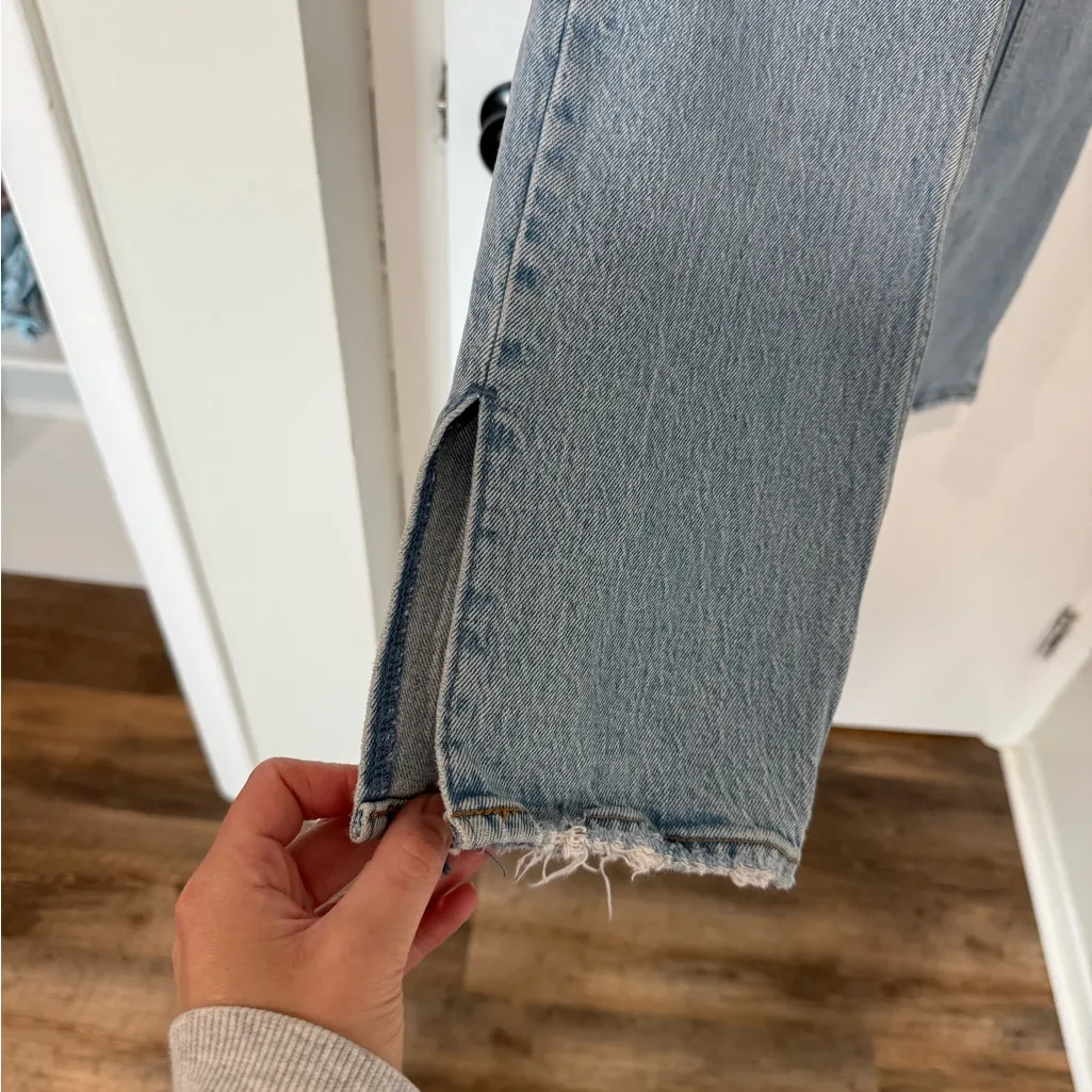 Abercrombie curve love Ultra High Rise 90s Straight Jean - Image 4