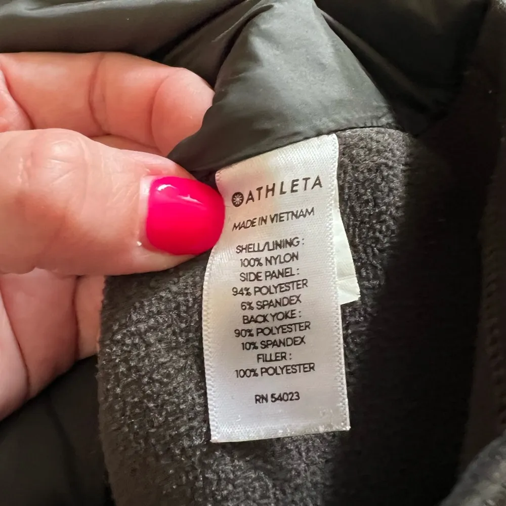 Athleta Rock Ridge PrimaLoft Jacket, Black SIZE XS - Image 4