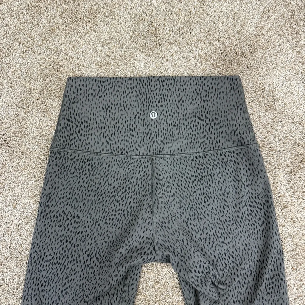 Lululemon Wunder Under Crop II Roll Down - Image 6