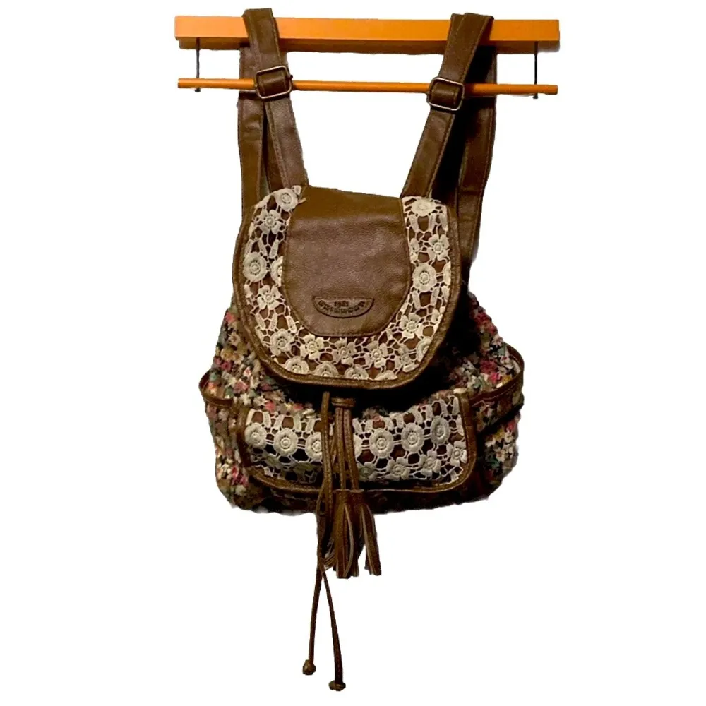 Vintage Unionbay Boho Chic Floral Lace Backpack - Image 2