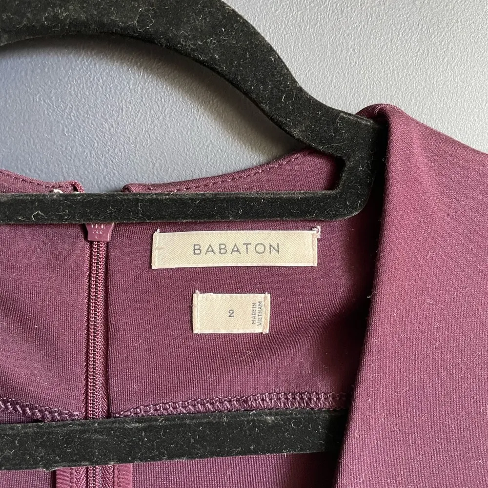 Aritzia Babaton Burgundy/Plum Jersey V-Neck 1/2 sleeve knee length sheath dress - Image 2