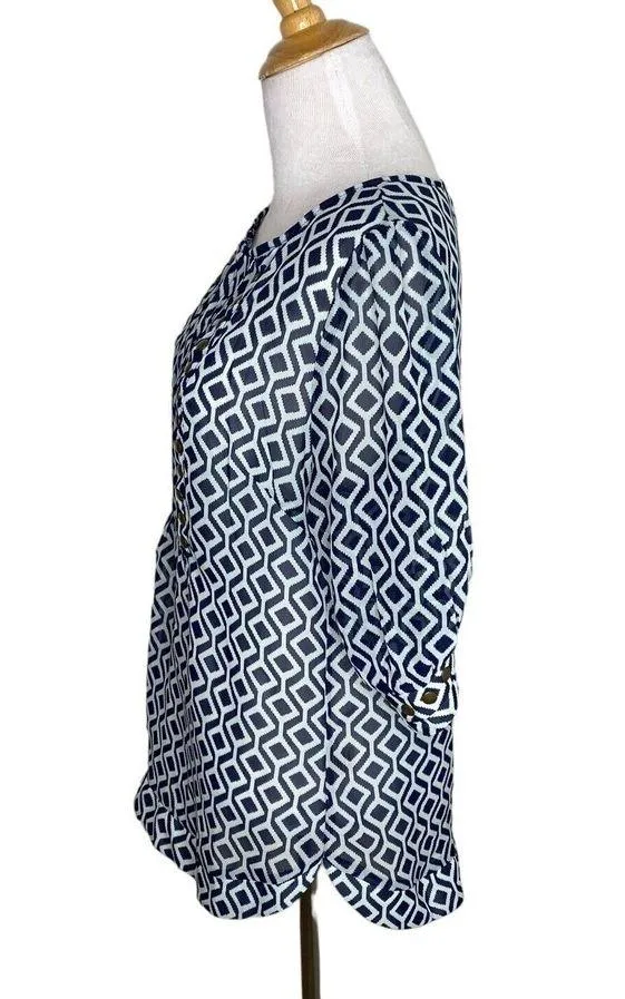 41 Hawthorn Geometric Print Blouse Copper Stud Accents Short Sleeve Size Small Blue - Image 2