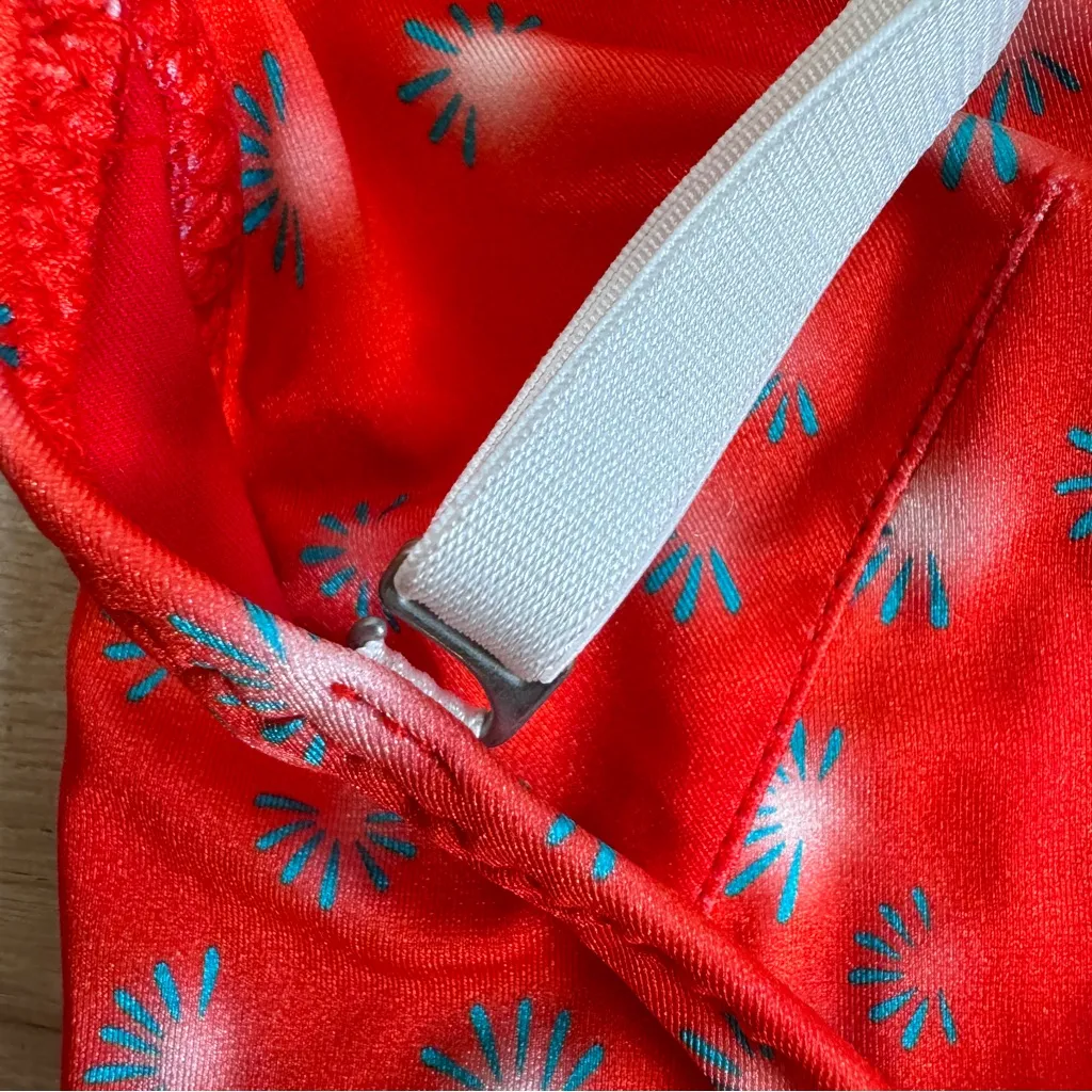 Malia Mills maillot one piece red floral white interchangeable straps NEW Size 2 - Image 9