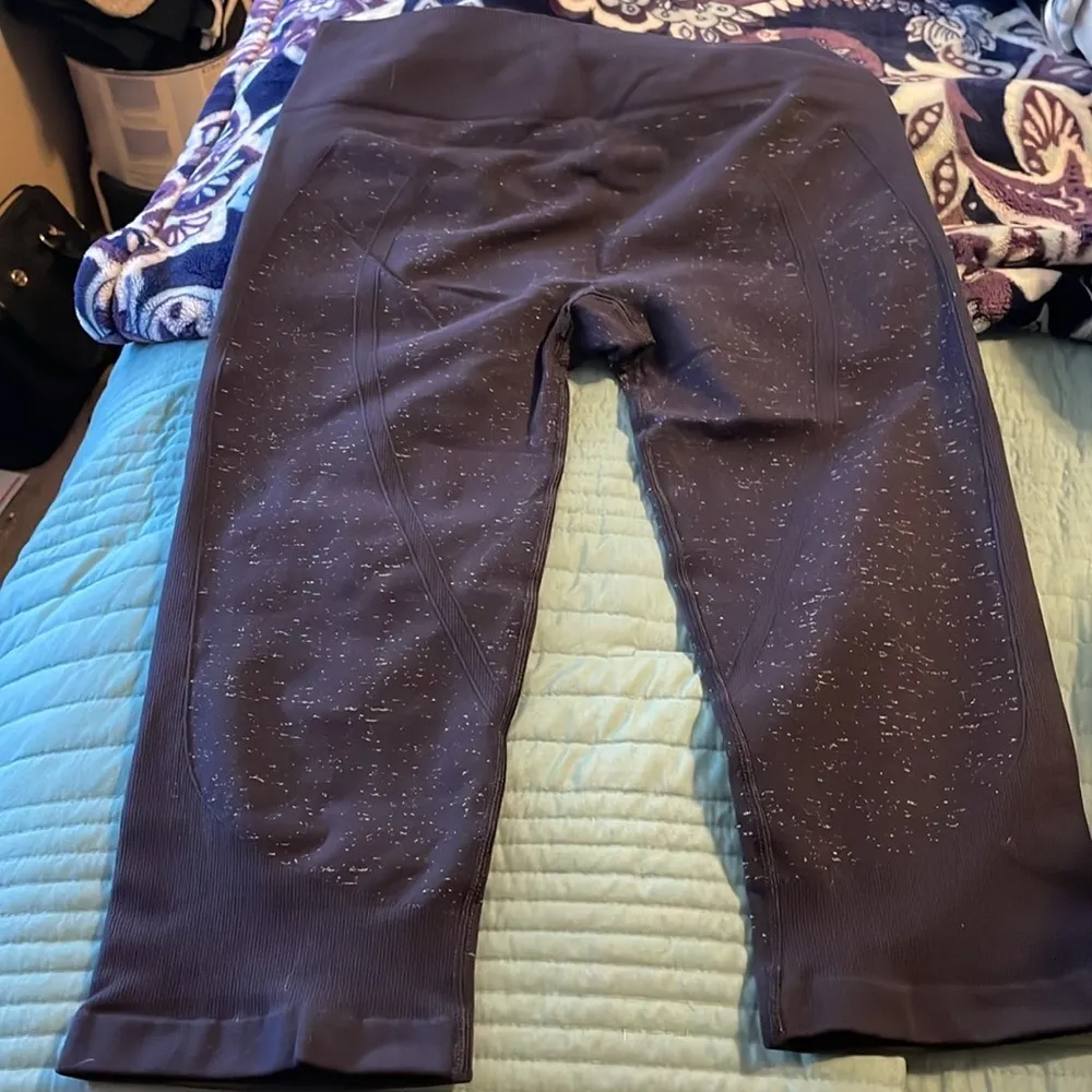 Lululemon Ebb To Street Seamless Navy Speckled 7/8 Leggings Size 10 Heavyweight - Image 4