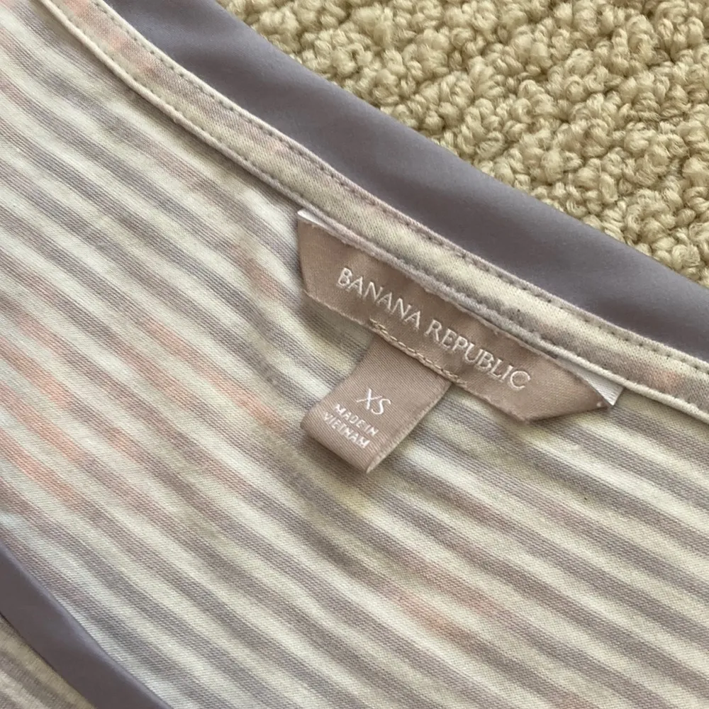 Banana Republic Ultra Soft Striped Basic Casual T-Shirt Top Size XS Cotton GUC - Image 3