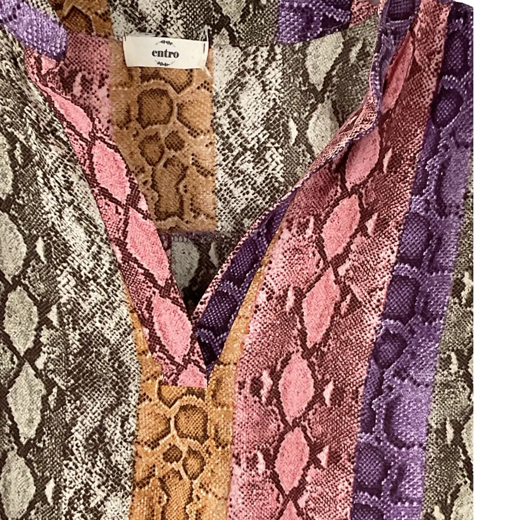 Entro‎ Snakeskin Pastel Ombre Top - Image 2