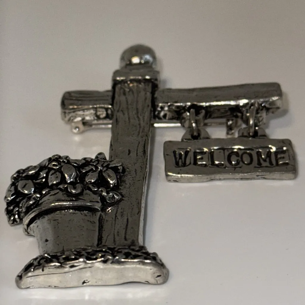 Sheridan Pewter Garden Post w Welcome Sign & Flower Pot Brooch Pin Silver - Image 6
